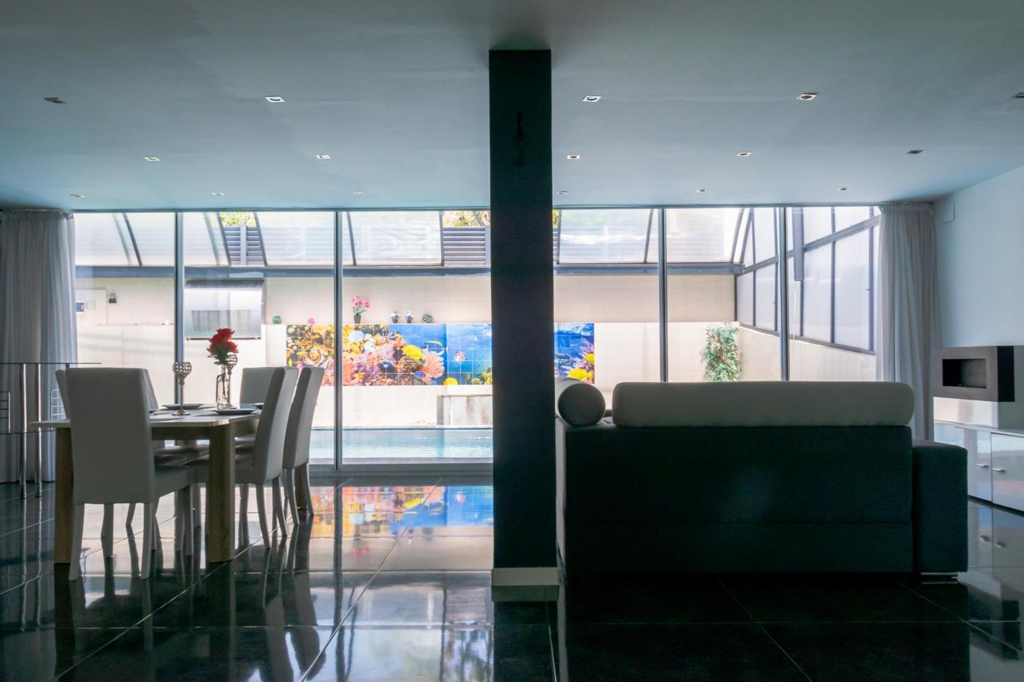 Luxurious Villa Marly II Кастелдефелс Екстериор снимка
