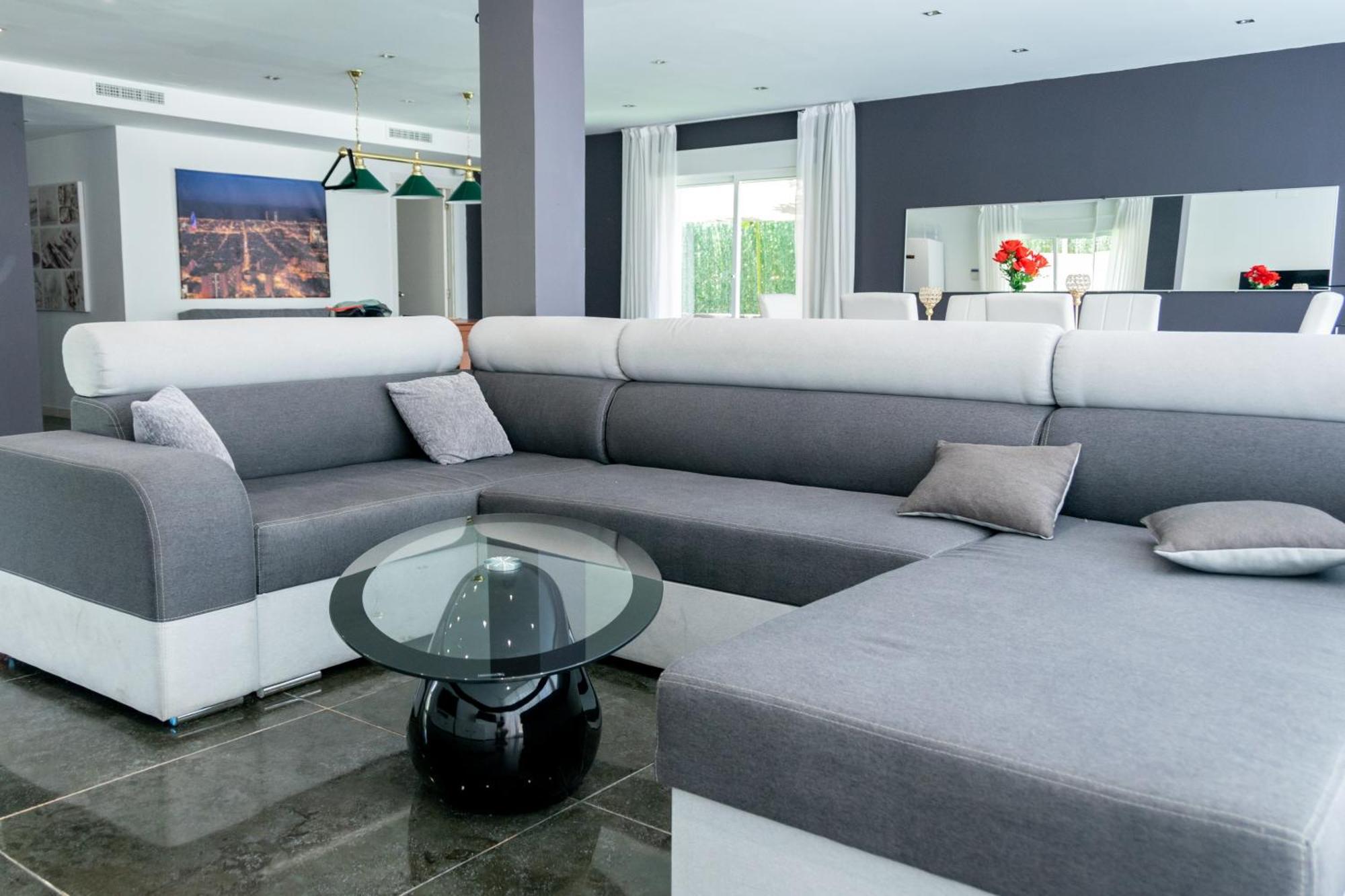 Luxurious Villa Marly II Кастелдефелс Екстериор снимка